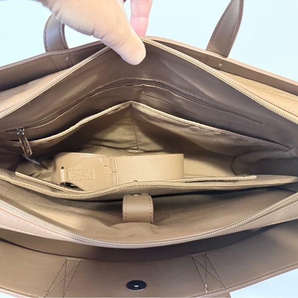 Calpak Tote - Picture 4 of 4